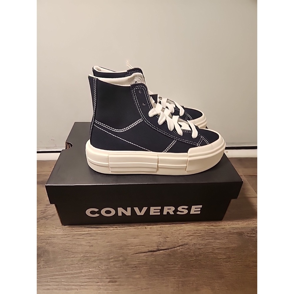 Converse CTAS Cruise Women's 6.5 Hi Top Platform Sneakers Black White Lift NIB